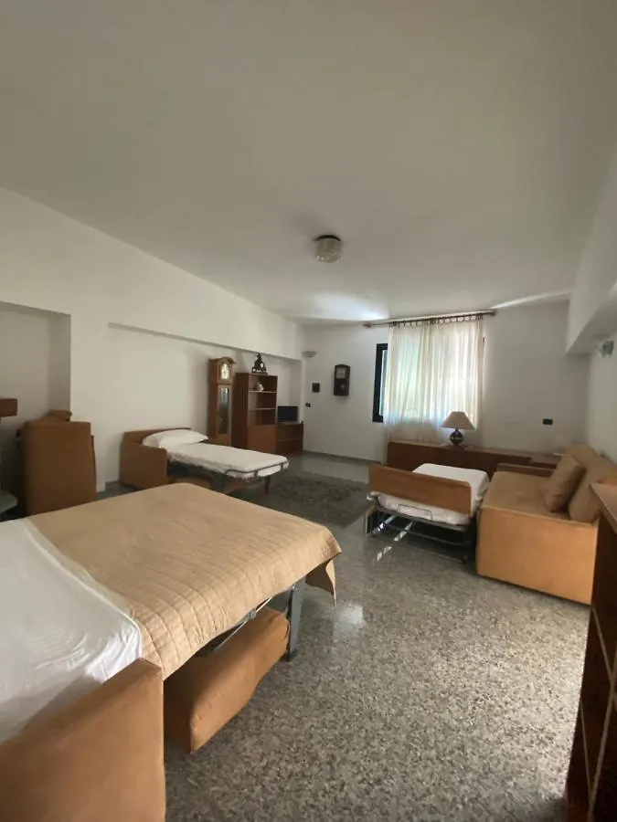 Hotel Leopold Moneglia 3*,